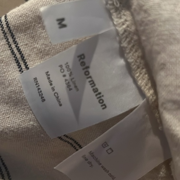 REFORMATION Striped linen shorts. M - Picture 3 of 3